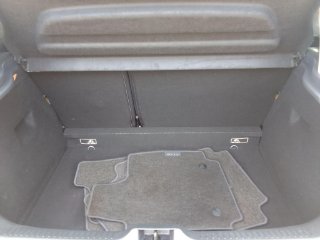 /photos/12008/9caeb9a4-e487-4c74-a8c2-bf1e34135130_i320x240.jpg