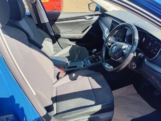 /photos/12008/9e101e77-bc18-4f75-b17d-bba188bf4c5a_i320x240.jpg